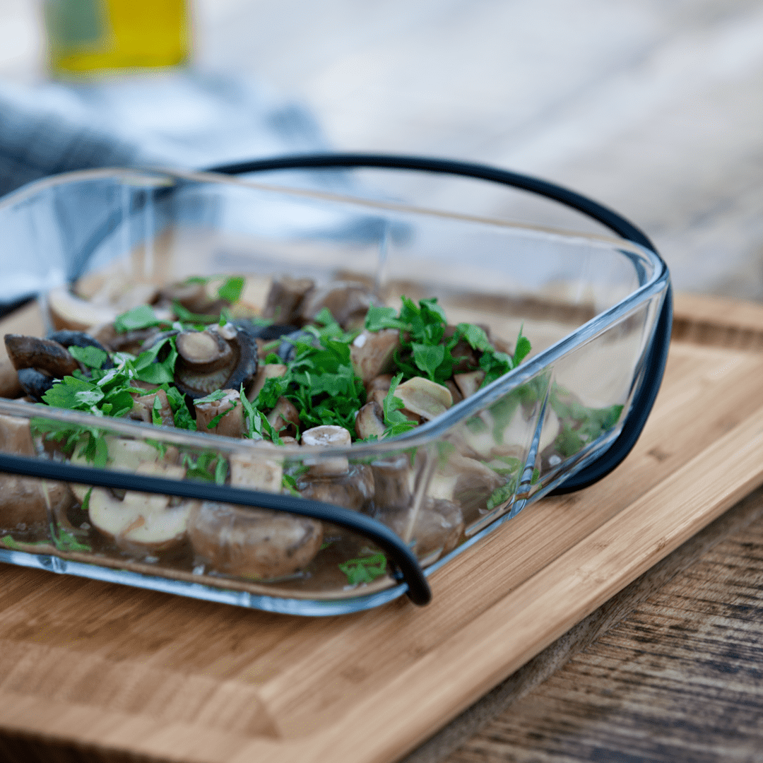 Ovenproof dish with holder