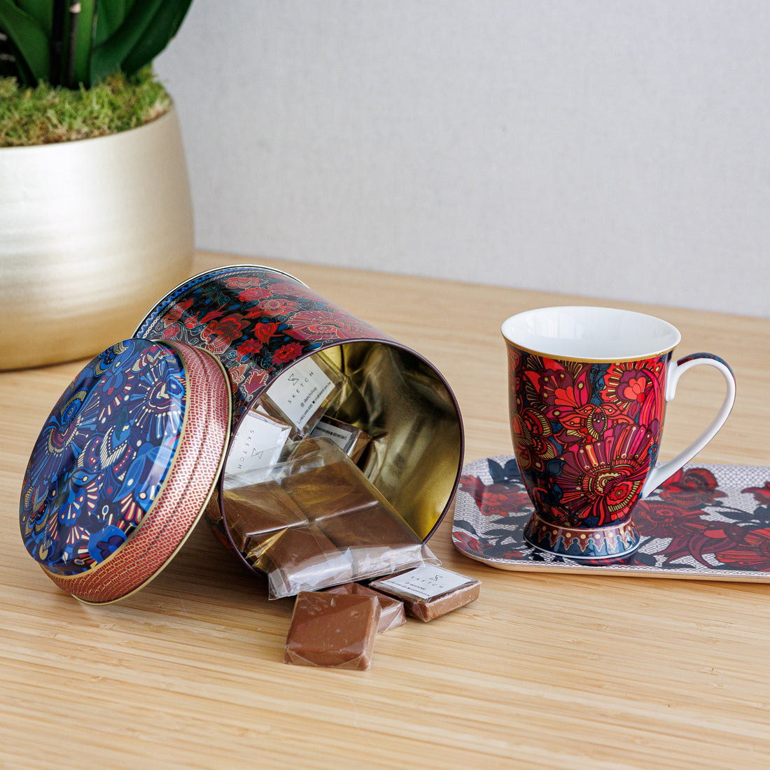 Tin Box with Mug Gift Set