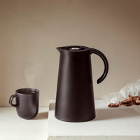 Rise and Curve jug