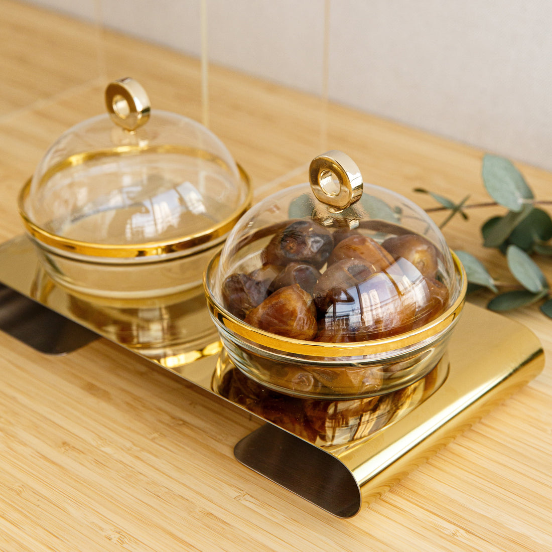 Twin dome serving set