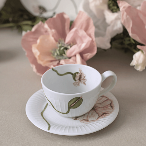 Hammershoi poppy Teacup with saucer